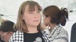Greta va alla guerra, l'attivista svedese torna all'attacco per Gaza thumbnail
