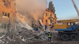 Un inferno di missili e droni, vittime e feriti a Kiev thumbnail