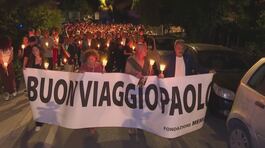Suicida per bullismo a scuola, la fiaccolata per Paolo thumbnail