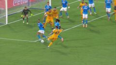Il Napoli di Conte scappa via, il Pisa sconfitto 3-2