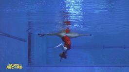 Le rotazioni acquatiche di Kristina Makushenko thumbnail