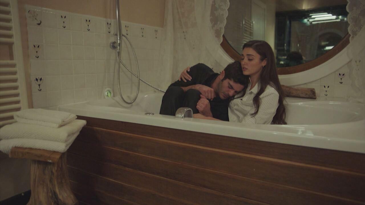 Another Love, replica puntata 20 ottobre in streaming | Video Mediaset