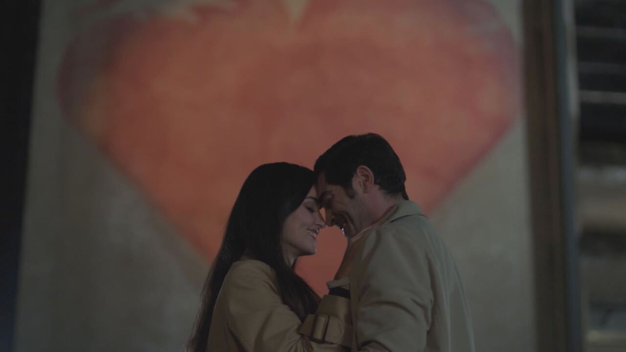 Another Love, replica puntata 4 novembre in streaming | Video Mediaset