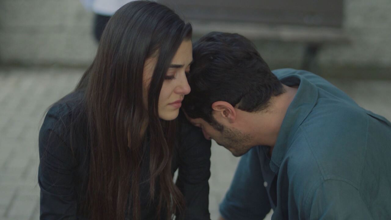 Another Love, replica puntata 7 novembre in streaming | Video Mediaset