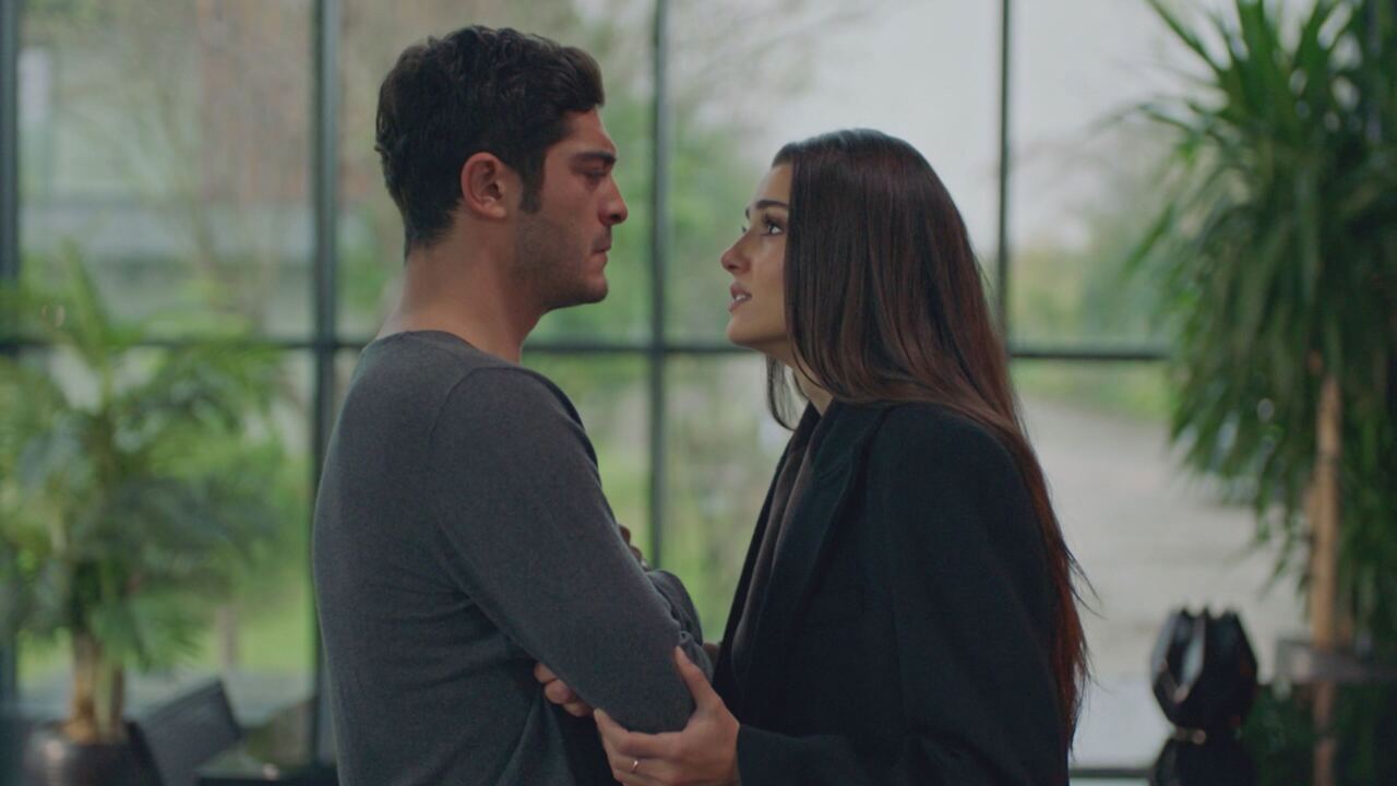 Another Love, replica puntata 21 novembre in streaming | Video Mediaset