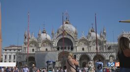 Borseggiatrici libere e impunite thumbnail