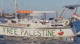 La Flotilla va avanti. Israele: "Provocazione" thumbnail
