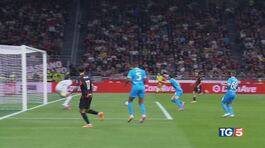 Il Milan vola in tre in vetta thumbnail
