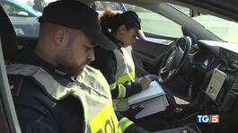 1 patente su 2 ritirata a causa del cellulare thumbnail
