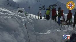Valanga a Cortina morti due alpinisti thumbnail