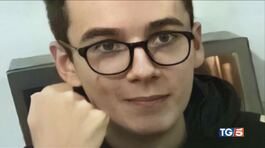 Spinto al suicidio dal coetaneo in chat thumbnail