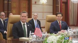 Riad, la diplomazia non ferma i droni thumbnail