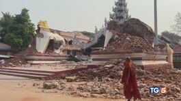 Disastro Myanmar appelli per gli aiuti thumbnail