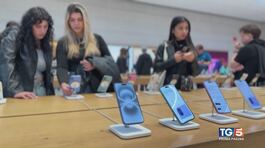 Niente dazi per gli smartphone thumbnail