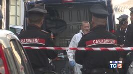 Tragedia in Sicilia, lancia bimba da balcone thumbnail
