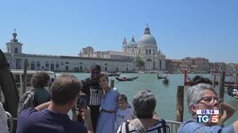 Ponte di primavera tra spiagge e arte thumbnail