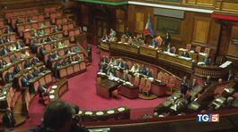 Premier time al Senato, Giorgia Meloni risponde thumbnail