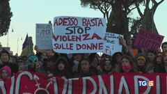 Femminicidi, la chat shock degli studenti