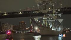 Tragedia a Brooklyn nave urta il ponte