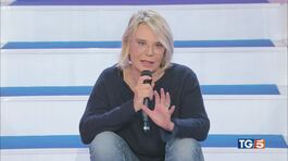 Dopo il Tg5 c'è Maria con "Uomini e donne" thumbnail