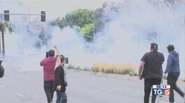 Proteste negli usa pe raid anti immigrazione thumbnail