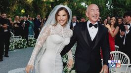 Bezos: grande festa in stile 700 veneziano thumbnail
