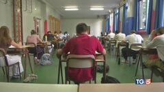Scena muta all'orale, Valditara: "Bocciateli"