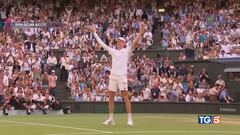 Sinner fa la storia è re di Wimbledon