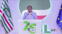 Mille giorni di governo "Lavoro e investimenti"