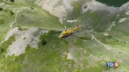Val d'Aosta, 15enne precipita e muore thumbnail