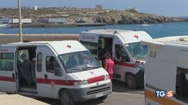 Tragedia di Lampedusa tra ricerche e sbarchi thumbnail