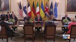 L'incontro tra Donald Trump, Volodymyr Zelensky e i leader europei alla Casa Bianca thumbnail