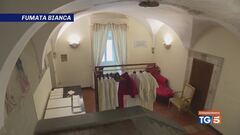 Fumata bianca: il nuovo Papa nella "Stanza delle lacrime"
