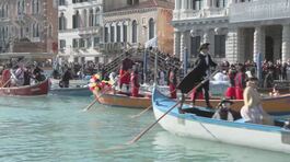 Venezia, al Carnevale col ticket? thumbnail