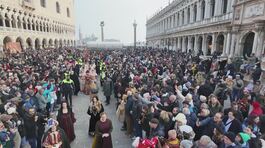 Carnevale, a Venezia le 12 Marie thumbnail
