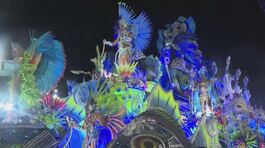 Carnevale, la festa esplode a Rio thumbnail