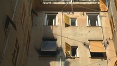 Incendia casa e muore, 4 feriti