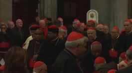Papa, i cardinali verso il Conclave thumbnail