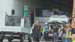 Tir contro scuolabus, una vittima