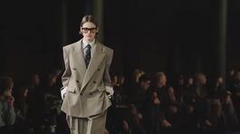 La donna ruba lo stile dandy thumbnail