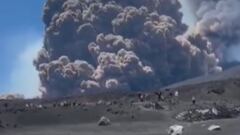 Facevano selfie tra la lava