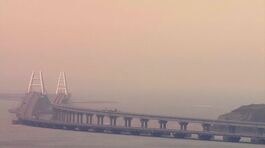 Kiev colpisce il ponte di Putin thumbnail