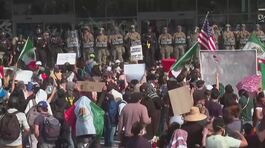 Los Angeles, violato il coprifuoco thumbnail
