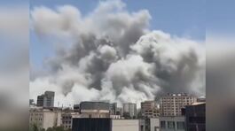 Israele attacca i simboli del regime thumbnail