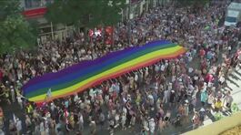 Budapest pride, folla e tensioni thumbnail