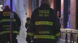 Spara sulla folla a Chicago, 4 morti thumbnail