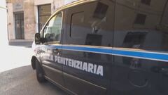 Corinaldo, perché era senza scorta?