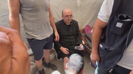 Gaza, bombe israeliane sulla chiesa thumbnail