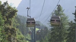 Overtourism, assalto alle Dolomiti thumbnail