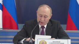 Putin frena, "pronto a parlare" thumbnail